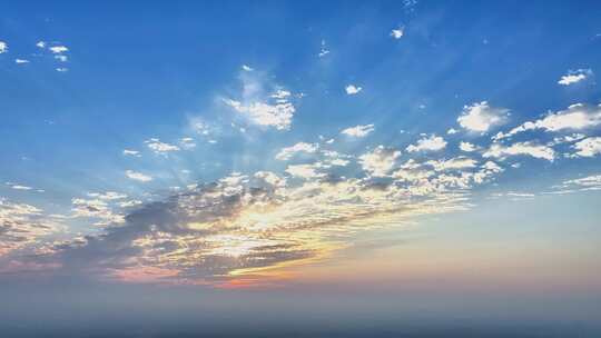 航拍朝阳夕阳云层落日日出视频素材模板下载