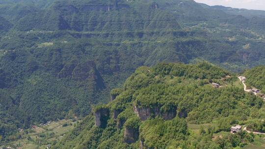 航拍山峰风光