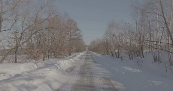 中国北方冰雪道路航拍