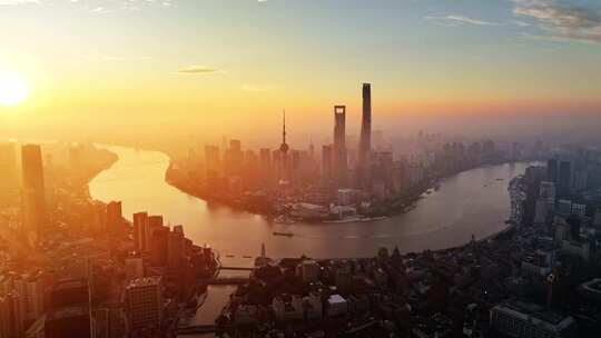 上海航拍东方明珠大气上海