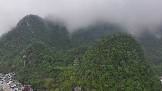 天峨县国家森林公园清晨平流雾航拍