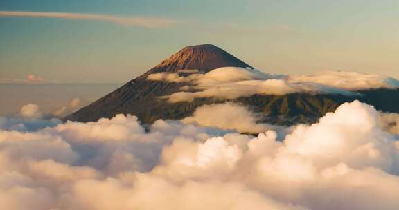 航拍印尼Bromo火山