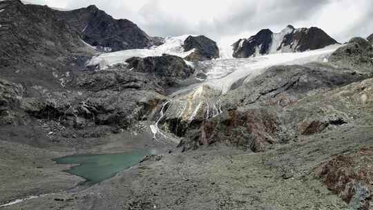 航拍川西格聂山区阿萨贡格雪山冰川风光