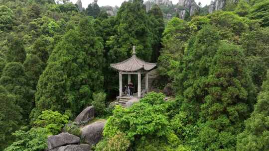 航拍福建宁德福鼎太姥山海上仙山风光