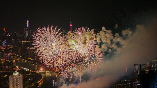 广州荔湾春节烟花航拍高清在线视频素材下载