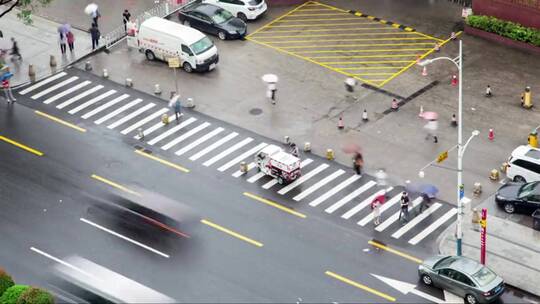广州某城市十字路口的时移