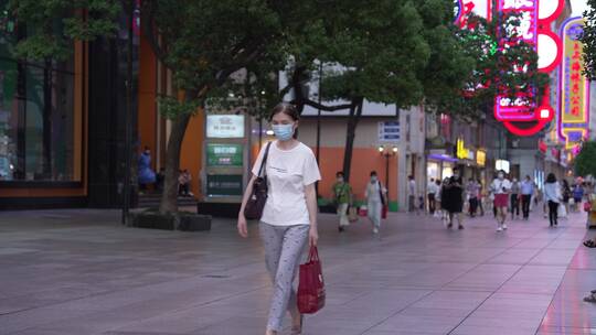 南京路步行街行人视频素材模板下载