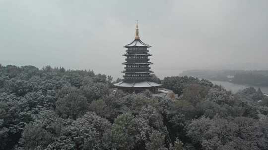 杭州西湖雷峰塔雪景