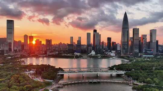 深圳湾城市天际线大型晚霞航拍