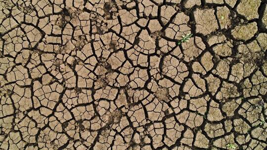 地裂干旱自然灾害资源短缺农业气象