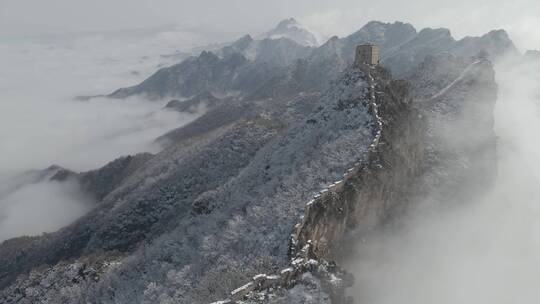 长城雪后冬季云海雪景航拍高清