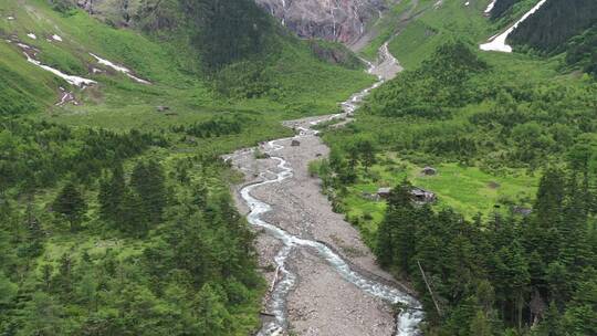 云南迪庆雨崩村冰湖梅里雪山自然风光