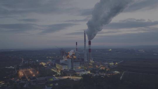 化工厂环境污染能源化工夜晚夜景