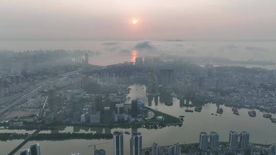 航拍港珠澳大桥云海日出