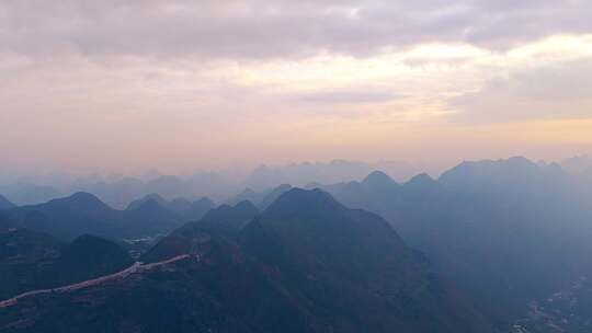 贵州花江峡谷大桥建设航拍