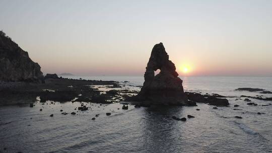 海边日出-海边礁石-青岛崂山石老人视频素材模板下载