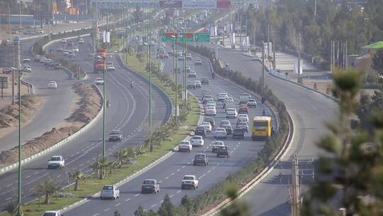 高速公路车流鸟瞰图