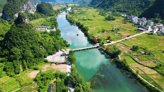 广西桂林山水阳朔遇龙河田园风景航拍