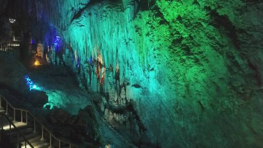 重庆市武隆区仙女山芙蓉溶洞典型地貌特色