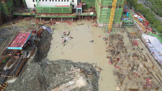 上海建筑工地暴雨建筑工地积水4K航拍视频素材模板下载