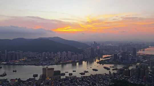 澳门半岛新葡京澳门塔CBD日落夜景高空航拍