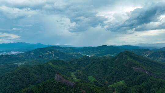 【4K】武夷山大雨茶园航拍延时