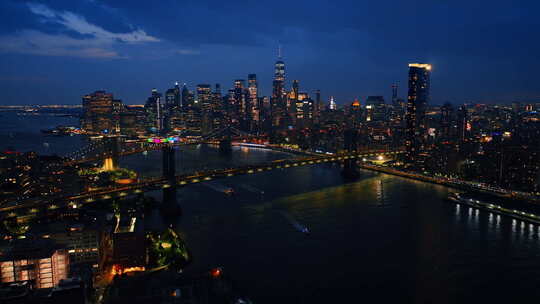 令人惊叹的美国纽约夜景。灯光之城。无人机
