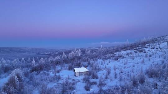 航拍大兴安岭黎明林海雪原