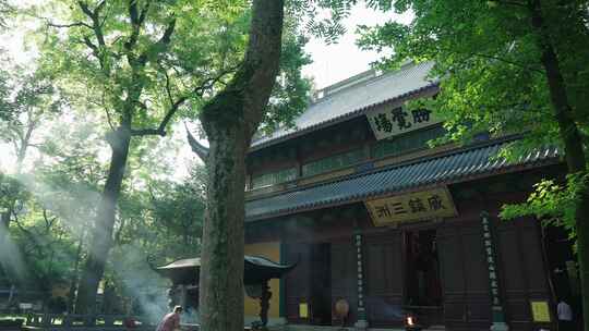 杭州灵隐寺 寺庙古建筑 日出光影 清晨