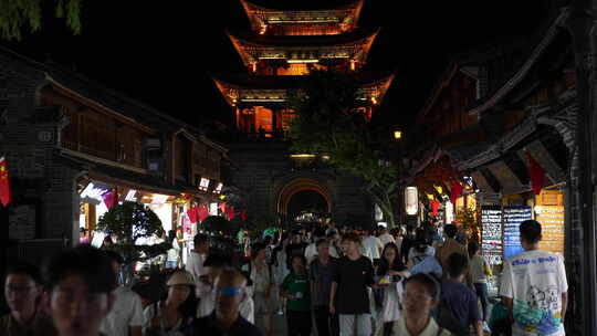云南大理丽江古城古镇游客旅游夜景视频素材模板下载