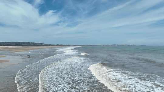 海岸线航拍大海沙滩海边风景海水浪花海浪潮