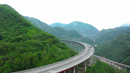 京昆高速 双螺旋隧道