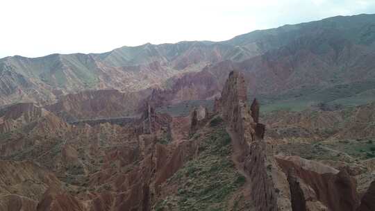 吉尔吉斯斯坦童话峡谷斯卡兹卡高耸岩层的空