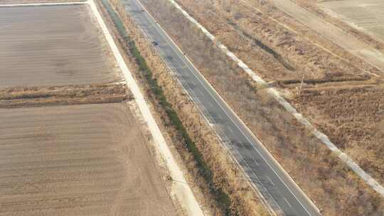 航拍 初冬 秋天 马路 笔直的公路