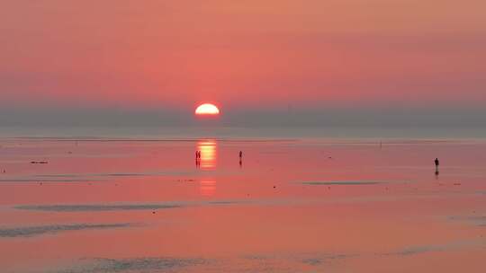 海上日出