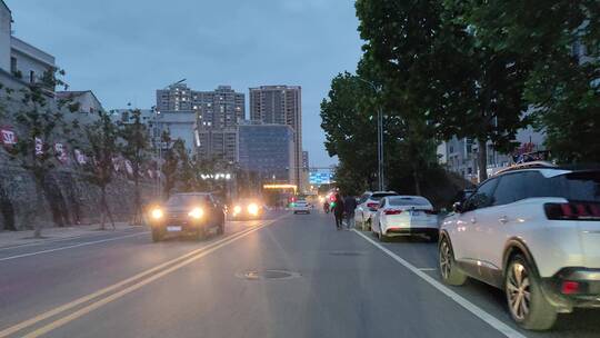 城市街道马路路上景象实拍