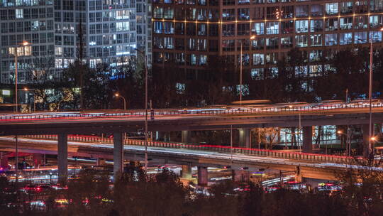 夜晚城市交通车流繁华都市