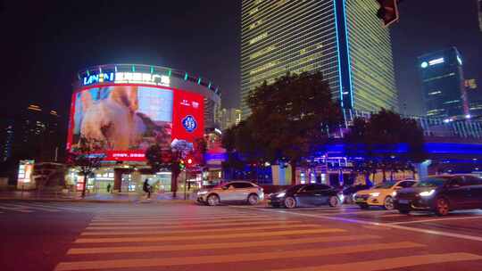 夜晚仰望陆家嘴上海中心大厦夜景城市风景视