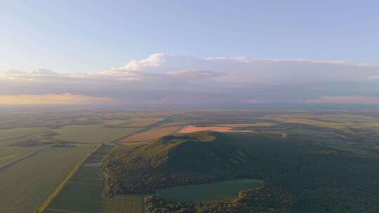 4k航拍五大连池格拉球山天池