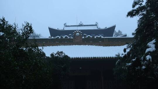 杭州西湖景区净慈寺雪景