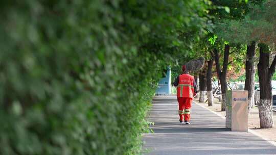 街道环卫工人清扫