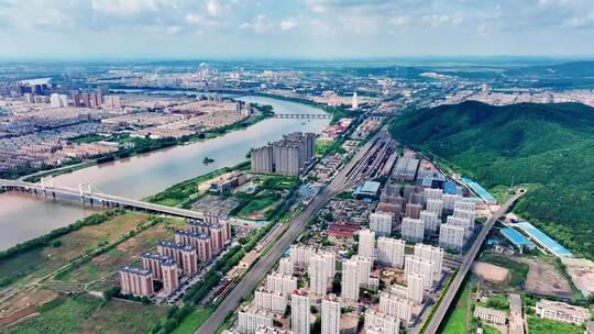 中国吉林市松花江龙潭山站城市铁路航拍