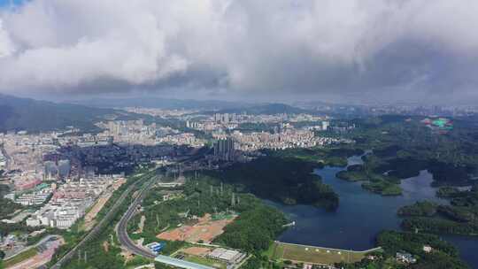 深圳龙华观澜茜坑水库航拍高空前进视频素材模板下载