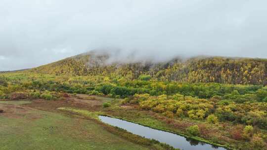 内蒙古兴安盟地区大兴安岭秋季云海景观