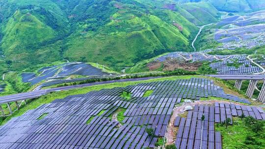 贵州安顺关岭光伏发电场新能源绿色能源