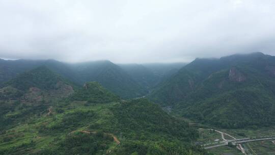 航拍浙江温州楠溪江景区石桅岩