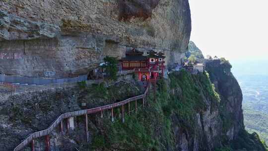 航拍福建漳州平和灵通岩悬空寺青云寺