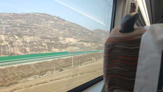 运行在黄土高原上的动车高铁内部视角视频素材模板下载
