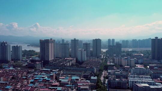 陕西汉中城市高楼前进