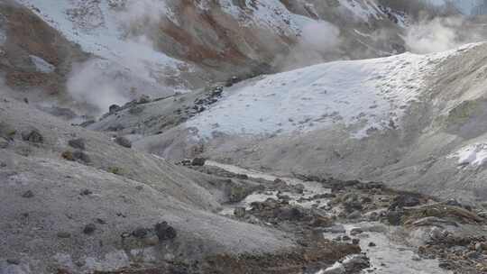 日本北海道雪景登别温泉地狱谷自然风光